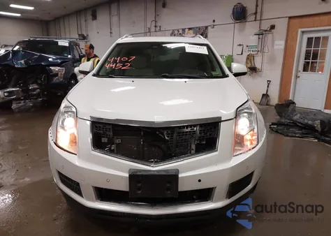 2016 Cadillac Srx Luxury Collection z USA, uszkodzony, nr VIN 3GYFNEE36GS527372